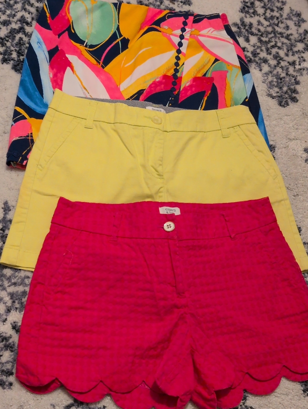 crown & ivy Hot Pink Scallop Hem Shorts/Skort Lot Size 6